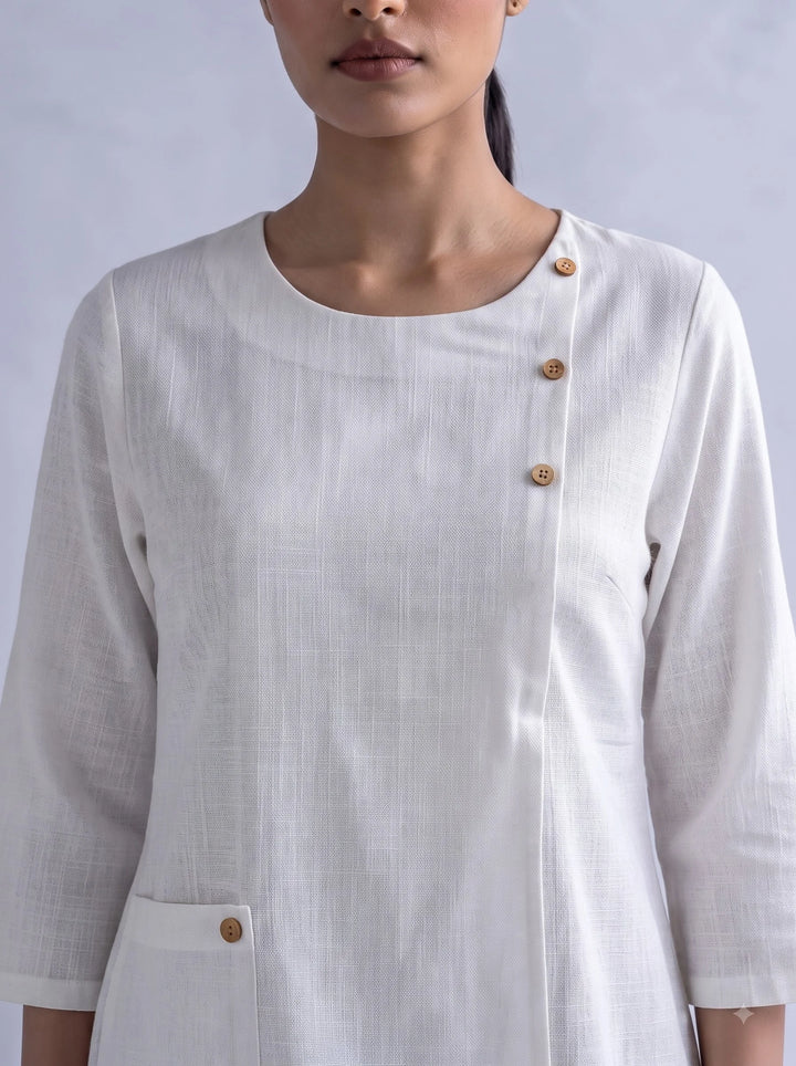 The Overlay Short Top