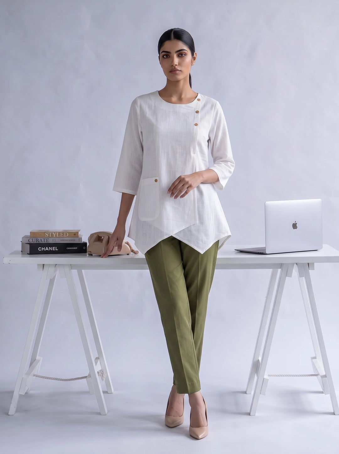 The Overlay Short Top