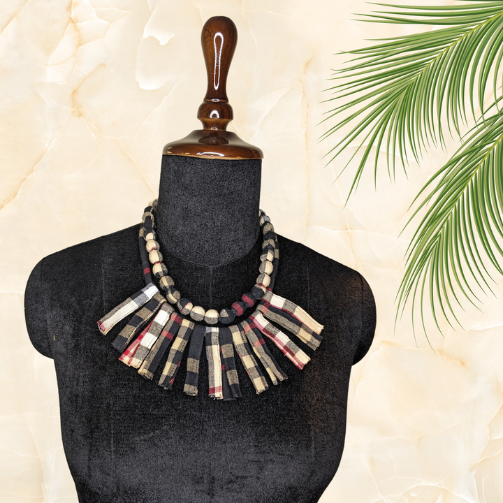 Beaded Necklace - Eco-friendly luxury resort wear Diwali offers – women's casual fashion by Sananda Basak - MAGS By Sananda Basak - Pune INDIA