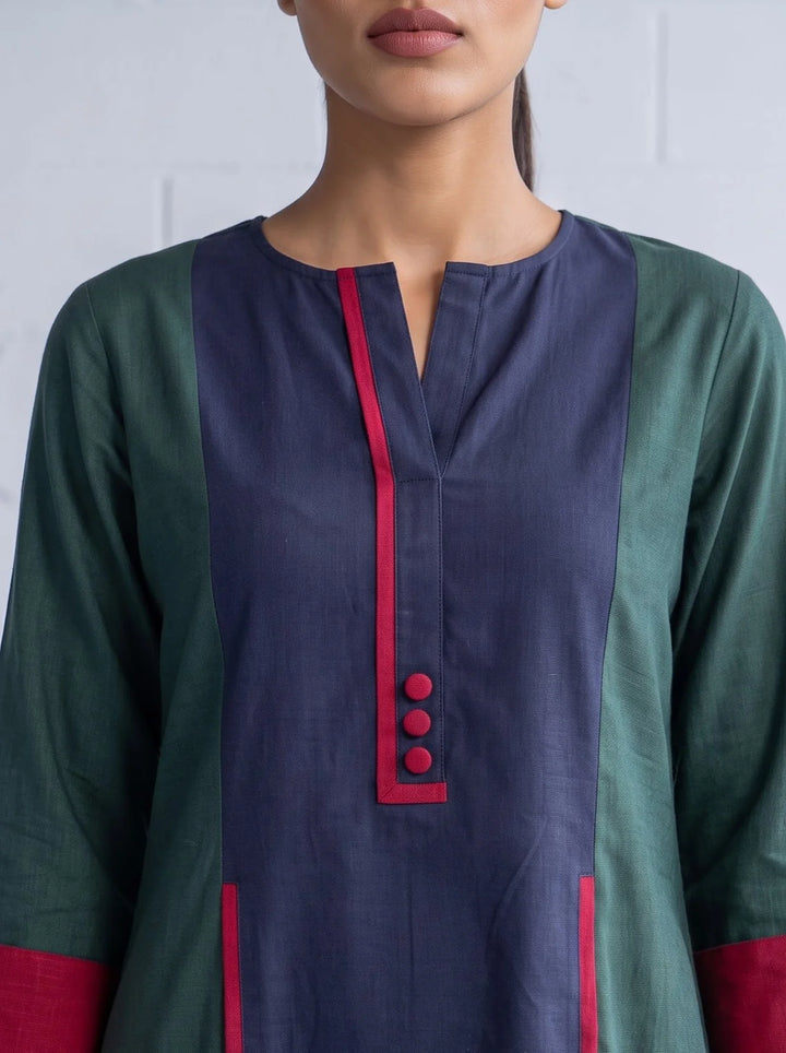 The Contour Green Short Top