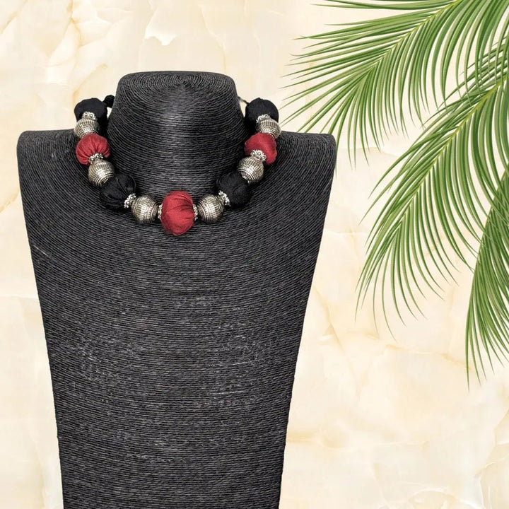Ethnic Potli Necklace With Earrings - MAGS By Sananda Basak - A Sustainable Fashion Brand