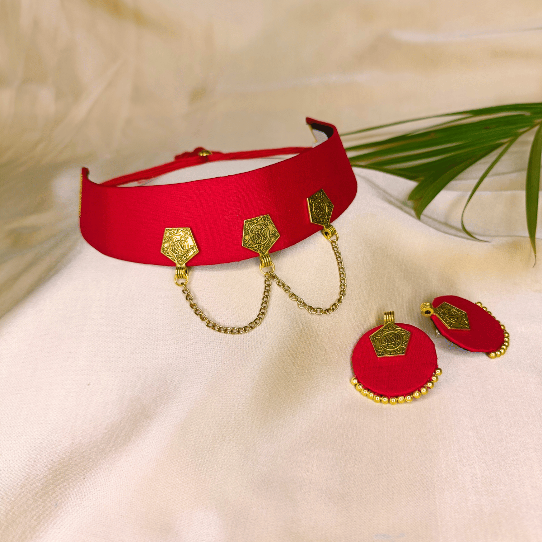 Red Harmony Choker With Earring - Eco-friendly luxury resort wear Diwali offers – women's casual fashion by Sananda Basak - MAGS By Sananda Basak - Pune INDIA