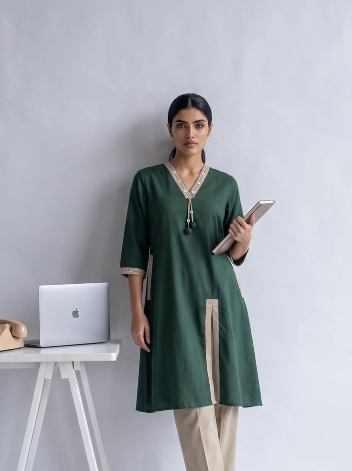 The Outline Green Kurta Set