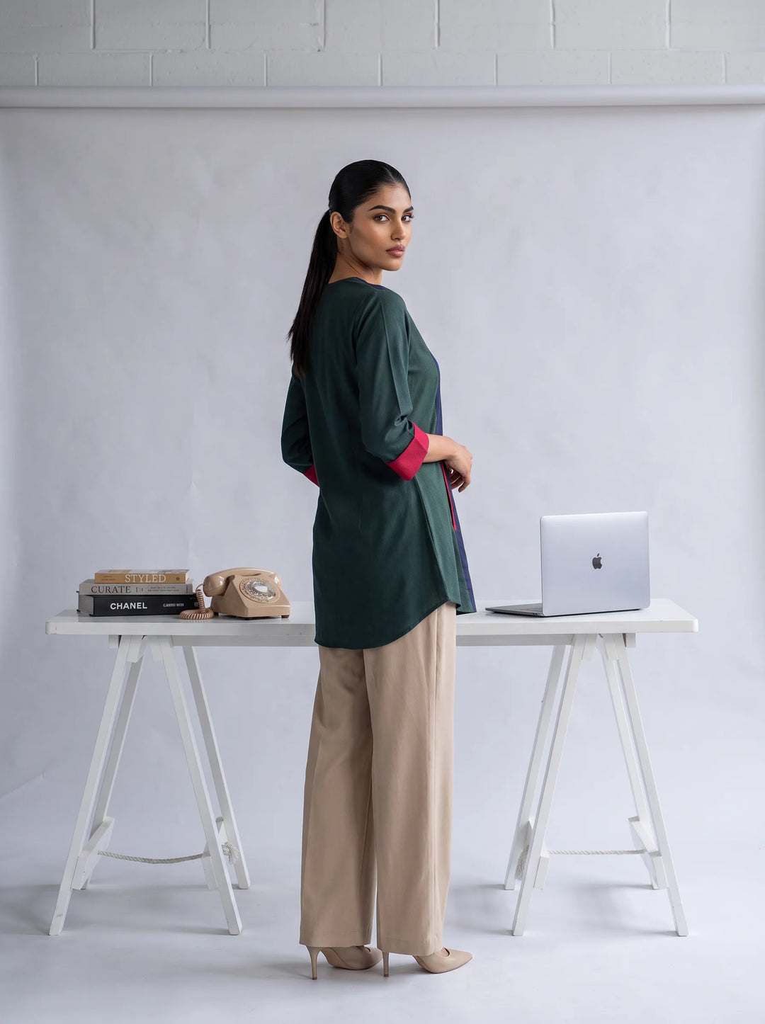 The Contour Green Short Top